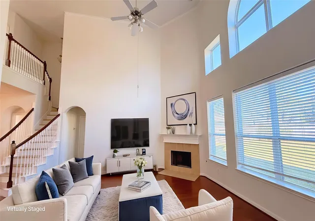 3rd image of 8610 Rising Oak Ln, Katy, TX 77494 | MLS# 51838528