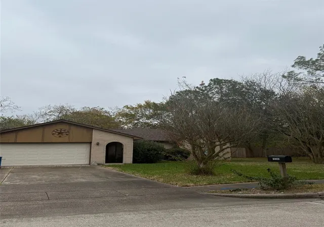 Homes for sale in Webster, TX | 18303 Anne Dr, Webster, TX 77058 | MLS# 83659435