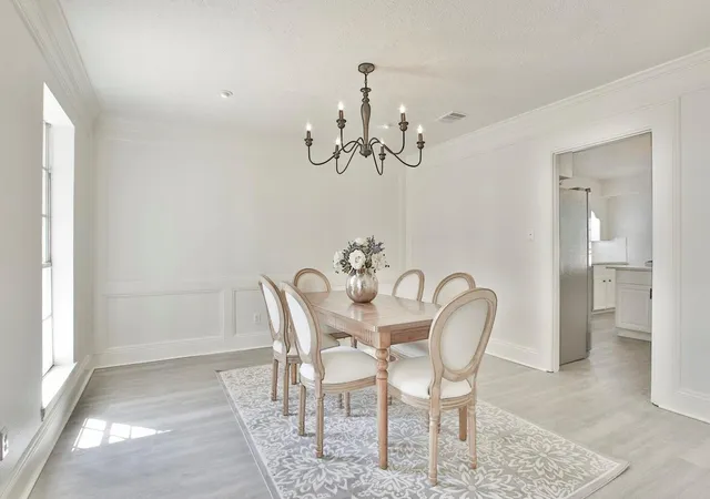 Photo 4 of Sale Pending at 1526 Big Horn Dr, Houston, TX 77090 | MLS# 98125887 | Listing updated on 2026-09-20