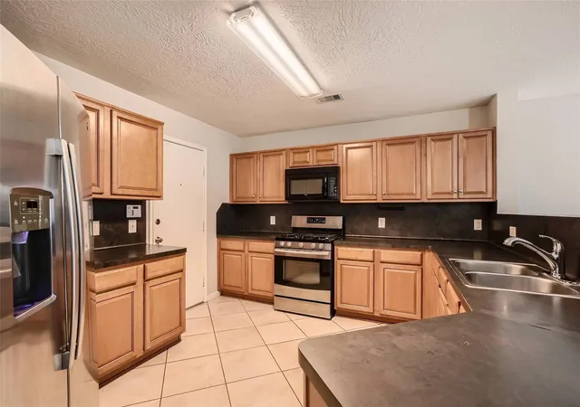Photo 4 of Single family home for sale at 514 Remington Green Ct, Houston, TX 77073 | MLS# 67575872 | Listing updated on 2026-07-24
