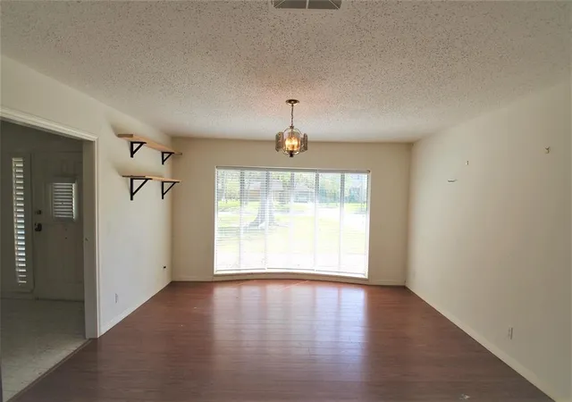 5th image of 5504 Valerie St, Houston, TX 77081 | MLS# 12193321
