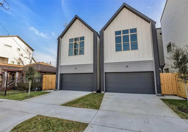 Homes for sale in Houston, TX | 1504 Griffin Street, Houston, TX 77009 | MLS# 93003563