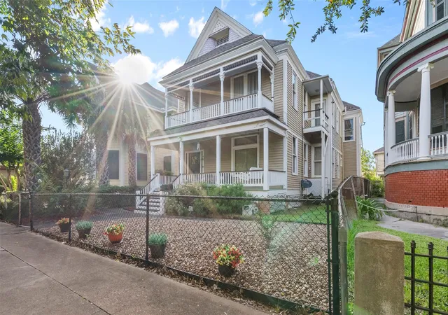 Photo 1 of Sale Pending at 1820 Winnie St, Galveston, TX 77550 | MLS# 96719367 | Listing updated on 2026-08-23