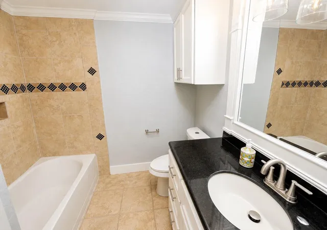 2nd image of 8118 Albacore Dr, Houston, TX 77074