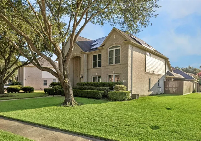 Photo 2 of Single family home for sale at 13602 Laurel Ter Ln, Sugar Land, TX 77498 | MLS# 7681024 | Listing updated on 2026-09-04