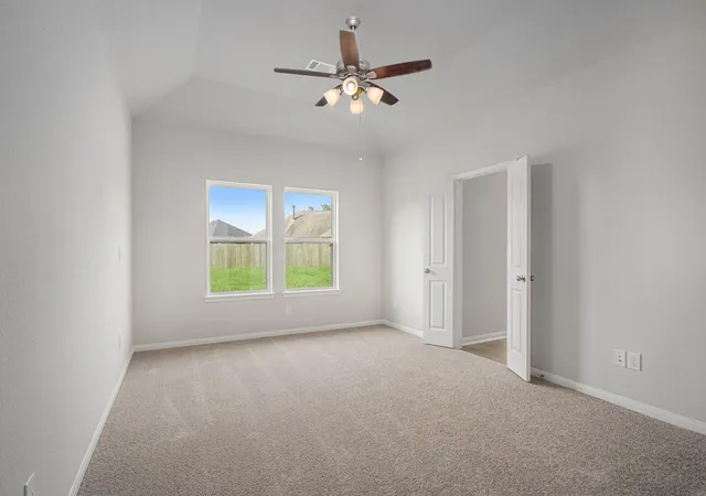 5th image of 237 Edgewater Dr, West Columbia, TX 77486 | MLS# 81033094
