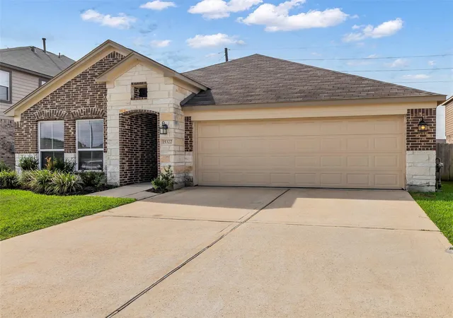 Photo 1 of Single family home for sale at 15322 Laceleaf Trl, Houston, TX 77044 | MLS# 64157163 | Listing updated on 2026-09-16