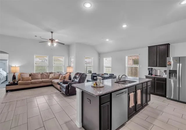 Photo 4 of Single family home for sale at 15322 Laceleaf Trl, Houston, TX 77044 | MLS# 64157163 | Listing updated on 2026-09-16