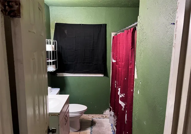 4th image of 7641 Delavan Dr, Houston, TX 77028 | MLS# 52298385