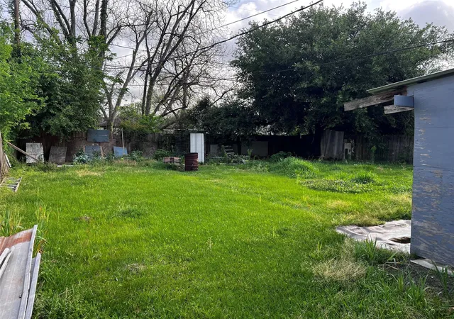 9th image of 7641 Delavan Dr, Houston, TX 77028 | MLS# 52298385