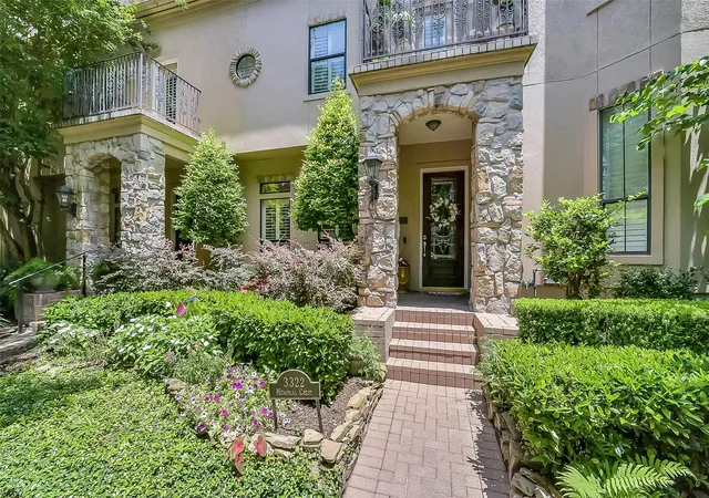 3rd image of 3322 Memorial Crest Blvd, Houston, TX 77007 | MLS# 66601328