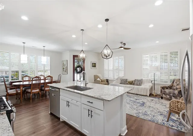 Photo 4 of Sale Pending at 704 Water St, Webster, TX 77598 | MLS# 29678086 | Listing updated on 2026-10-04