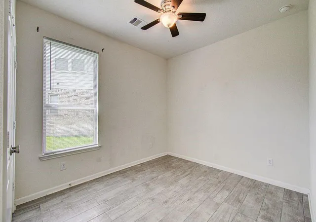Photo 4 of Single family home for sale at 14126 Harmony Ridge Trl, Pearland, TX 77584 | MLS# 31667005 | Listing updated on 2026-08-27