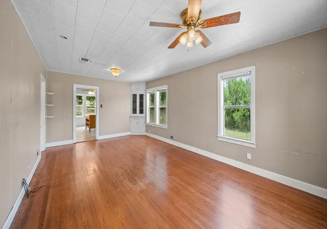 4th image of 1802 Marjorie St, Brenham, TX 77833 | MLS# 35486748
