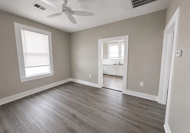 Photo 2 of Single family home for sale at 2406 35th St, Galveston, TX 77550 | MLS# 70945860 | Listing updated on 2026-08-28