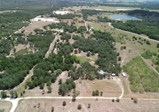 Homes for sale in Flatonia, TX | 1974 County Road 404, Flatonia, TX 78941 | MLS# 27476644