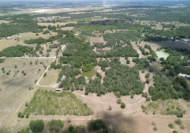 Homes for sale in Flatonia, TX | 1974 County Road 404, Flatonia, TX 78941 | MLS# 27476644