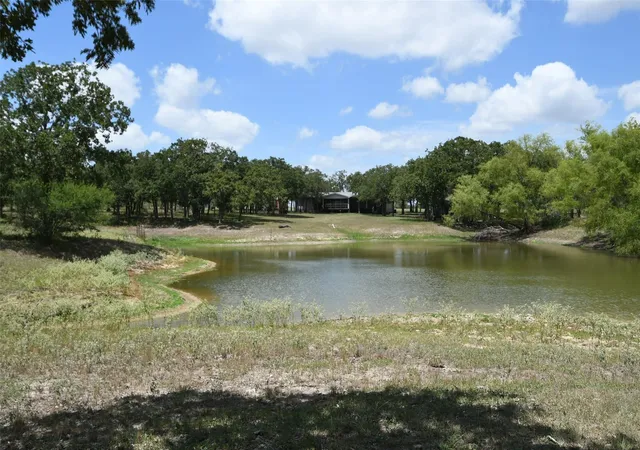 32nd image of 1974 County Road 404, Flatonia, TX 78941 | MLS# 27476644