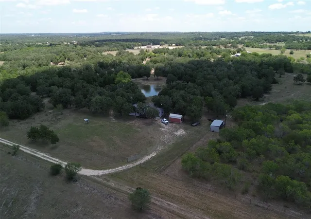 Homes for sale in Flatonia, TX | 1974 County Road 404, Flatonia, TX 78941 | MLS# 27476644