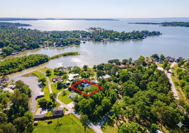 1st image of 128 Schooner, Livingston, TX 77351 | MLS# 60318149
