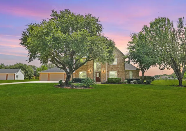 2nd image of 20318 Stone Lake Cir, Tomball, TX 77377 | MLS# 29973681