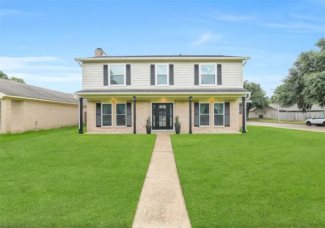 Photo 1 of Sale Pending at 6923 River Ml Dr, Spring, TX 77379 | MLS# 32347538 | Listing updated on 2026-09-19