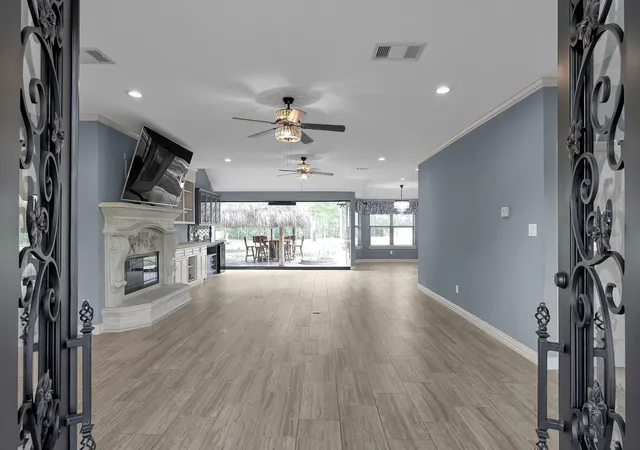 Photo 4 of Single family home for sale at 11486 Oak Springs Dr, Willis, TX 77378 | MLS# 83664976 | Listing updated on 2026-08-21