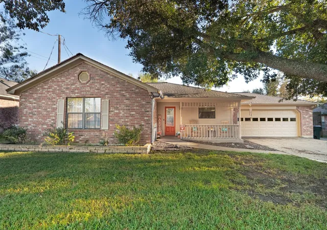 Homes for sale in Franklin, TX | 106 N Hills Cir, Franklin, TX 77856 | MLS# 63424461