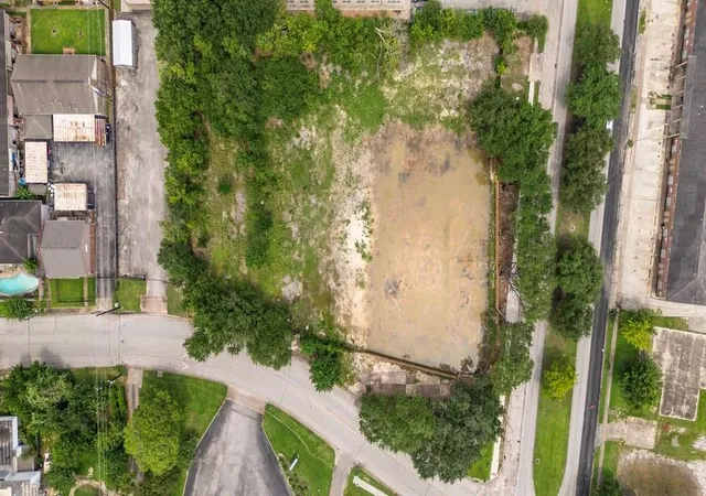 Photo 3 of Land for sale at 7603 Bellfort St, Houston, TX 77061 | MLS# 34007349 | Listing updated on 2026-07-20
