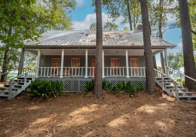Photo 1 of Single family home for sale at 565 Timber Bay Dr, Trinity, TX 75862 | MLS# 12962942 | Listing updated on 2026-09-04