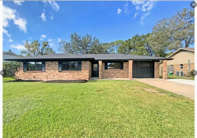 Homes for sale in West Columbia, TX | 610 Marion Ln, West Columbia, TX 77486 | MLS# 53624322