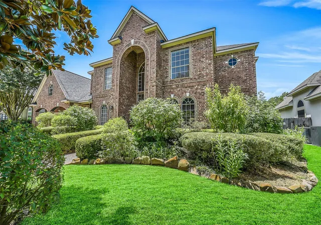 Photo 3 of Single family home for sale at 14311 Darschelle Ct, Houston, TX 77069 | MLS# 56484035 | Listing updated on 2026-08-17