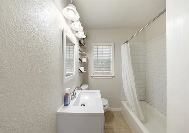 Photo 3 of Single family home for sale at 2510 Munger St, Houston, TX 77023 | MLS# 33479627 | Listing updated on 2026-09-19
