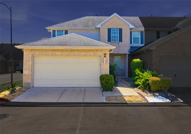 Photo 2 of Townhouse for sale at 2926 Meadowglen Cvs, Houston, TX 77082 | MLS# 11434617 | Listing updated on 2026-08-29