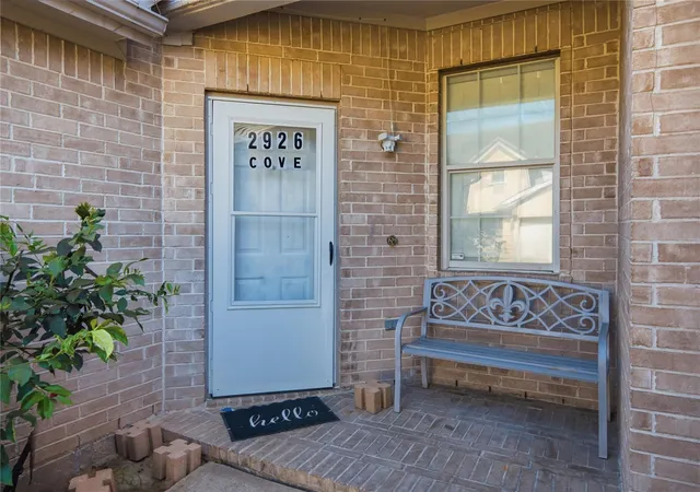 Photo 3 of Townhouse for sale at 2926 Meadowglen Cvs, Houston, TX 77082 | MLS# 11434617 | Listing updated on 2026-08-29