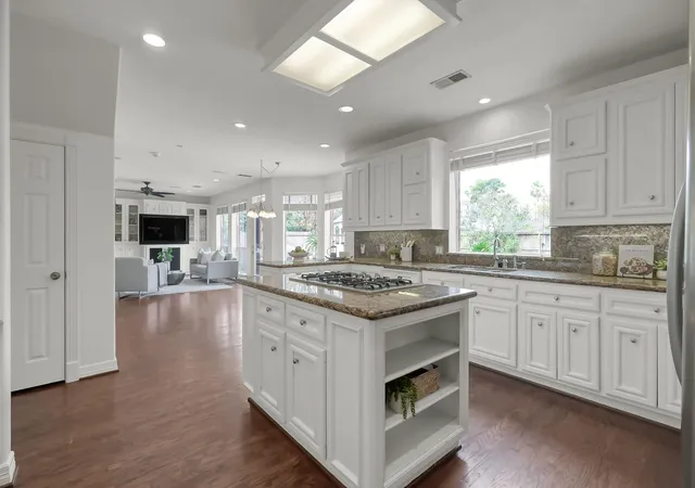 3rd image of 16403 Agusta Ct, Spring, TX 77379 | MLS# 98778001