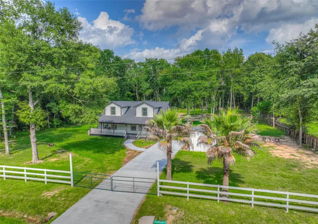 2nd image of 420 Oak Forest Dr, Shepherd, TX 77371 | MLS# 9368394