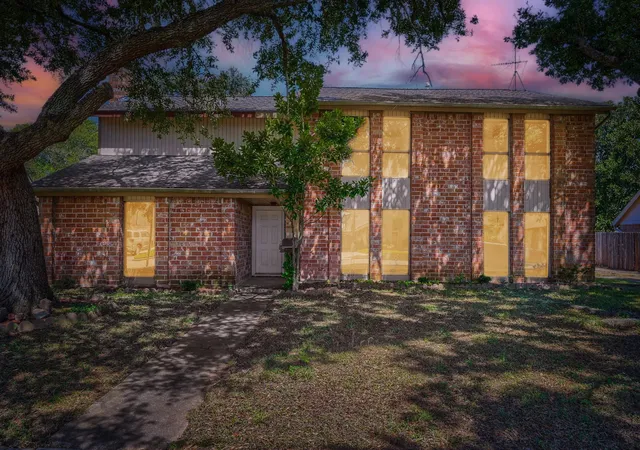 Photo 1 of Sale Pending at 10139 Sagemill Dr, Houston, TX 77089 | MLS# 9390249 | Listing updated on 2026-09-21