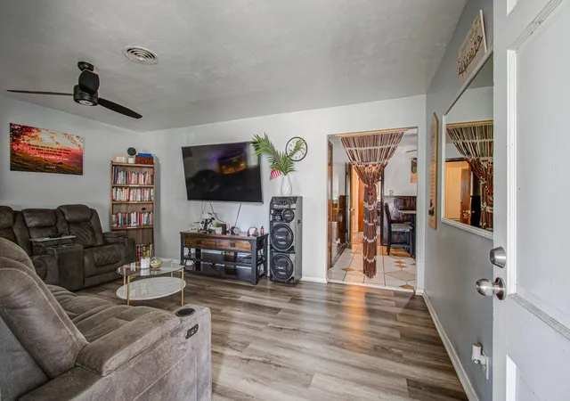 image of 12342 Ledger Ln, Houston, TX 77015 | MLS# 12503075