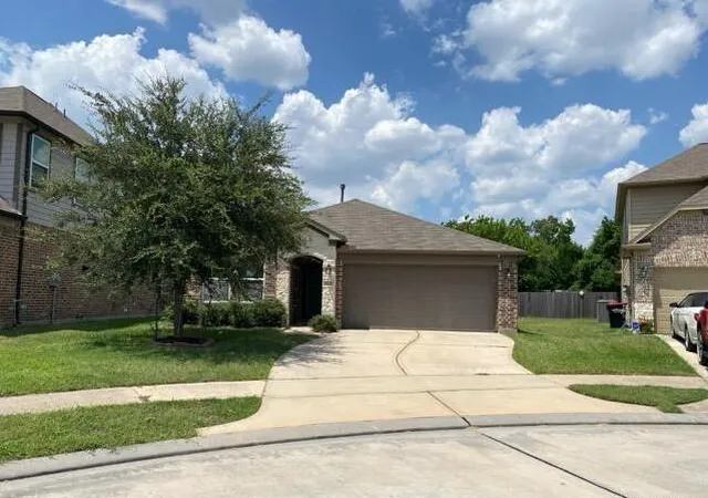 Photo 1 of Sale Pending at 814 Rough Cut Ct, Houston, TX 77090 | MLS# 52144109 | Listing updated on 2026-09-10