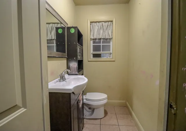 5th image of 4940 Park St, Beaumont, TX 77705 | MLS# 38969039