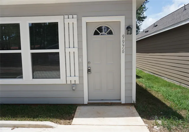 Photo 2 of Sale Pending at 11851 Nelwood St, Willis, TX 77318 | MLS# 80938167 | Listing updated on 2026-09-17