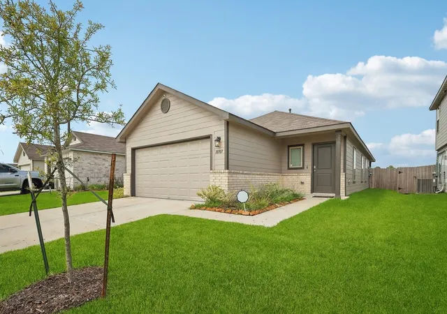 Homes for sale in Houston, TX | 10707 Bird Of Paradise Ln, Houston, TX 77016 | MLS# 48031433