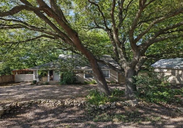 Homes for sale in Bacliff, TX | 3711 Chanterway St, Bacliff, TX 77518 | MLS# 16013482