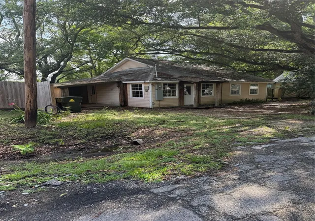 Homes for sale in Bacliff, TX | 3711 Chanterway St, Bacliff, TX 77518 | MLS# 16013482