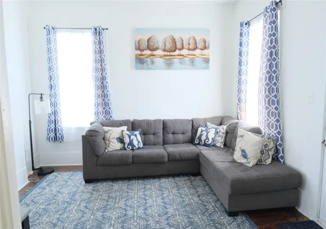 5th image of 2310 33Rd St, Galveston, TX 77550 | MLS# 75559368