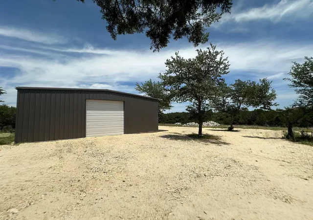 3rd image of 1 Avian Dr, San Marcos, TX 78666 | MLS# 85762699