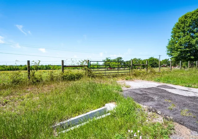 Photo 3 of Land for sale at 501 Fm 2550, Huntsville, TX 77340 | MLS# 79357798 | Listing updated on 2026-04-30