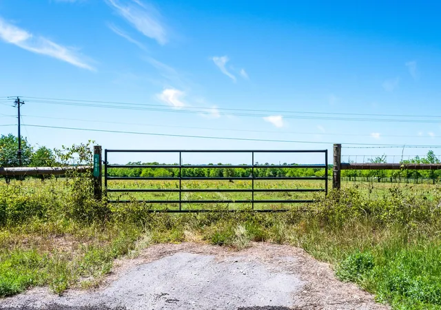 Photo 4 of Land for sale at 501 Fm 2550, Huntsville, TX 77340 | MLS# 79357798 | Listing updated on 2026-04-30