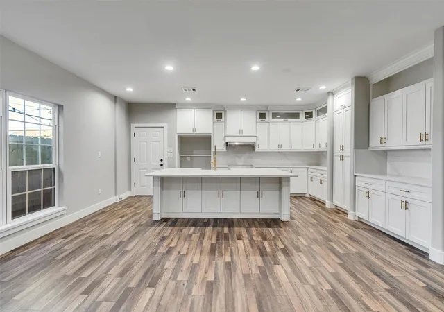 Photo 3 of Single family home for sale at 235 Hahlo St, Houston, TX 77020 | MLS# 54322685 | Listing updated on 2026-07-17